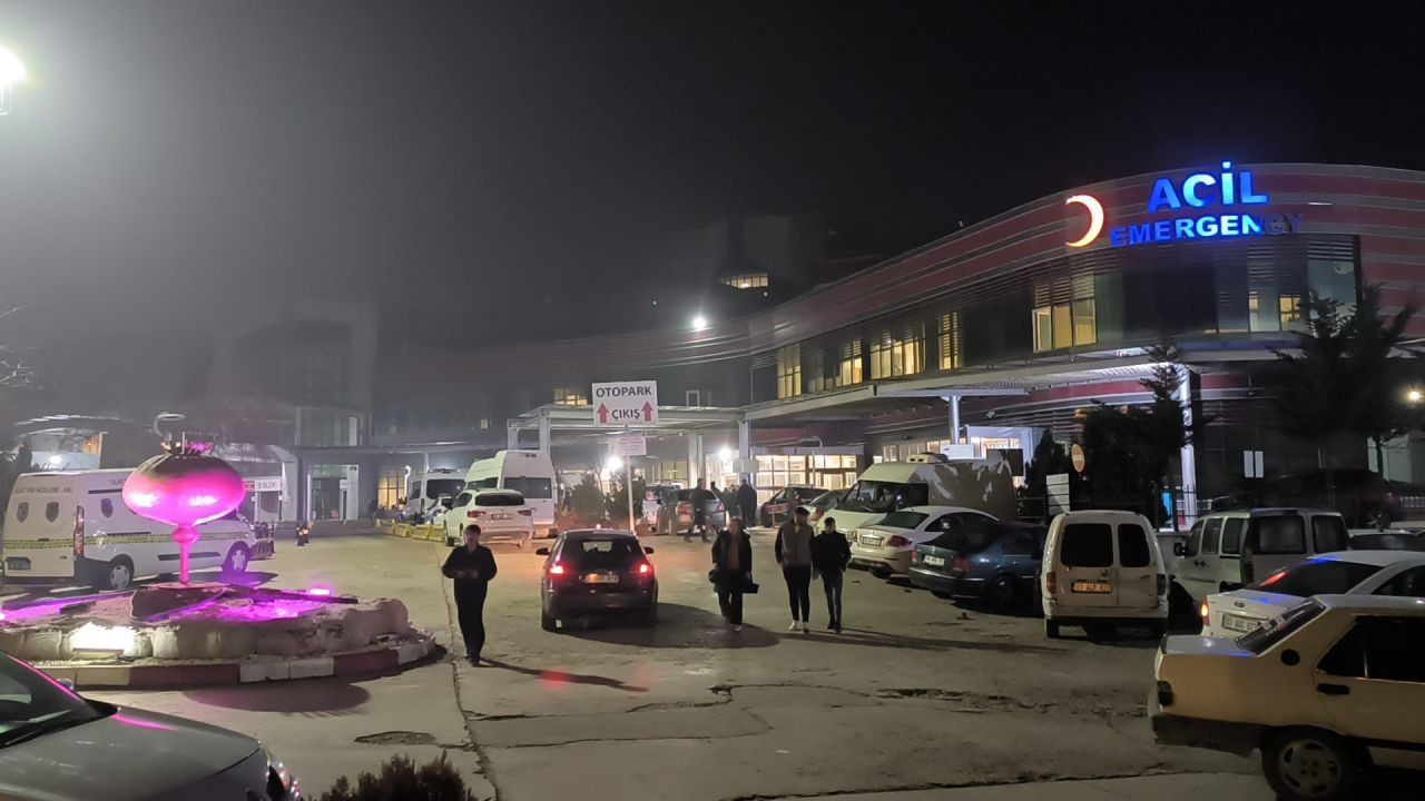 Devlet Hastanesi'nde Dehşet: Kadını Öldürüp Kendini Vurdu - Sayfa 2