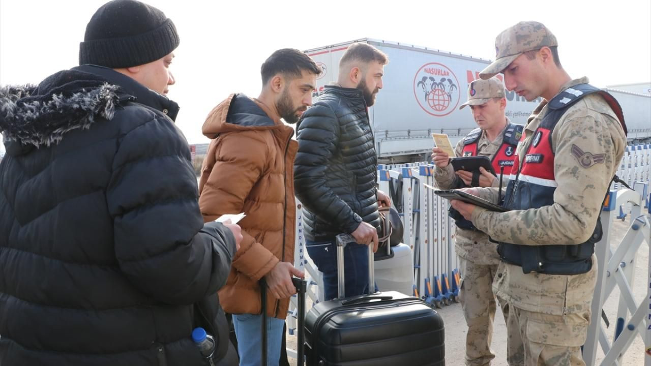 Suriyelilerin Ülkelerine Dönüşü Devam Ediyor - Sayfa 11