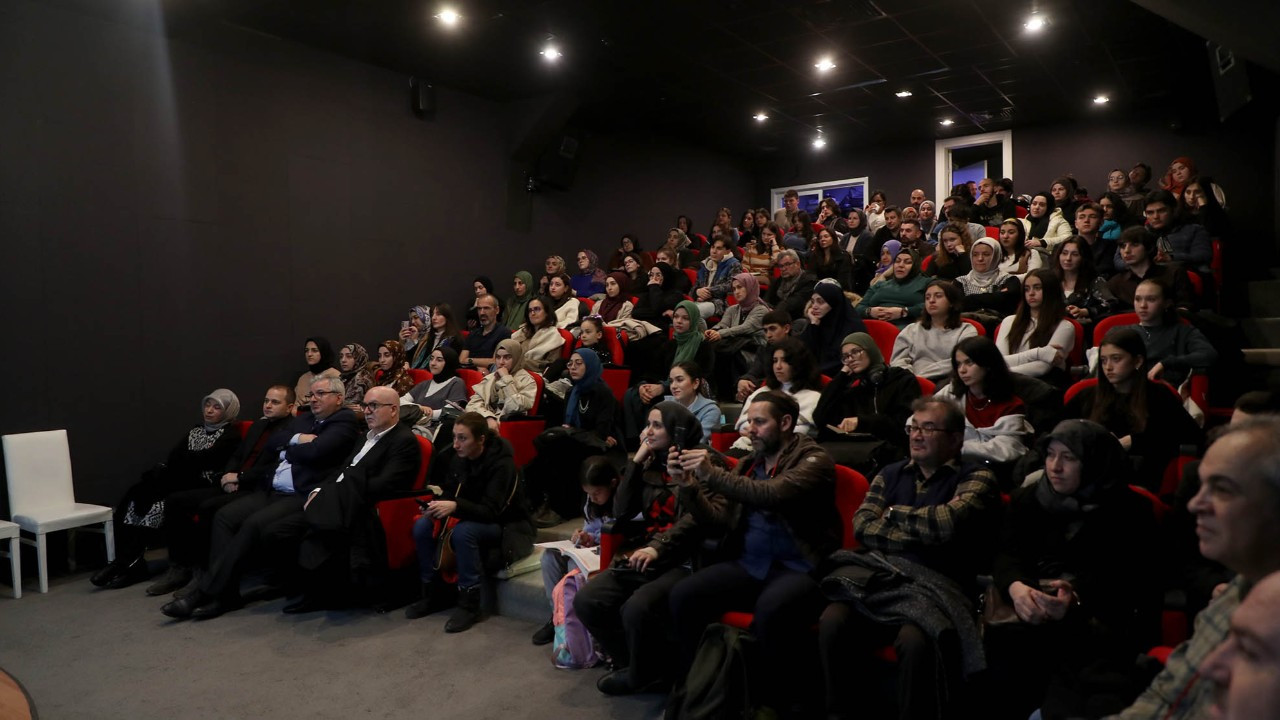 Şeyh Galip 226. Yılında ‘Hoşça Bak Zatın’ Paneliyle Anıldı! Osmanlı Divan Edebiyatı Ustası Büyükşehir’de Yad Edildi!