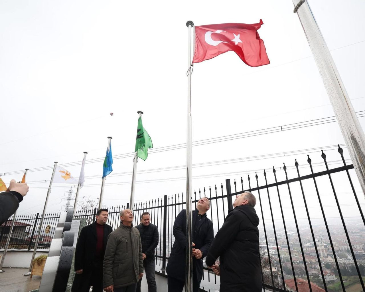 Serdivan’da Devrim Gibi 9 Ay! Başkan Osman Çelik’ten Yıldırım Hızında Hizmet Adımları - Sayfa 30