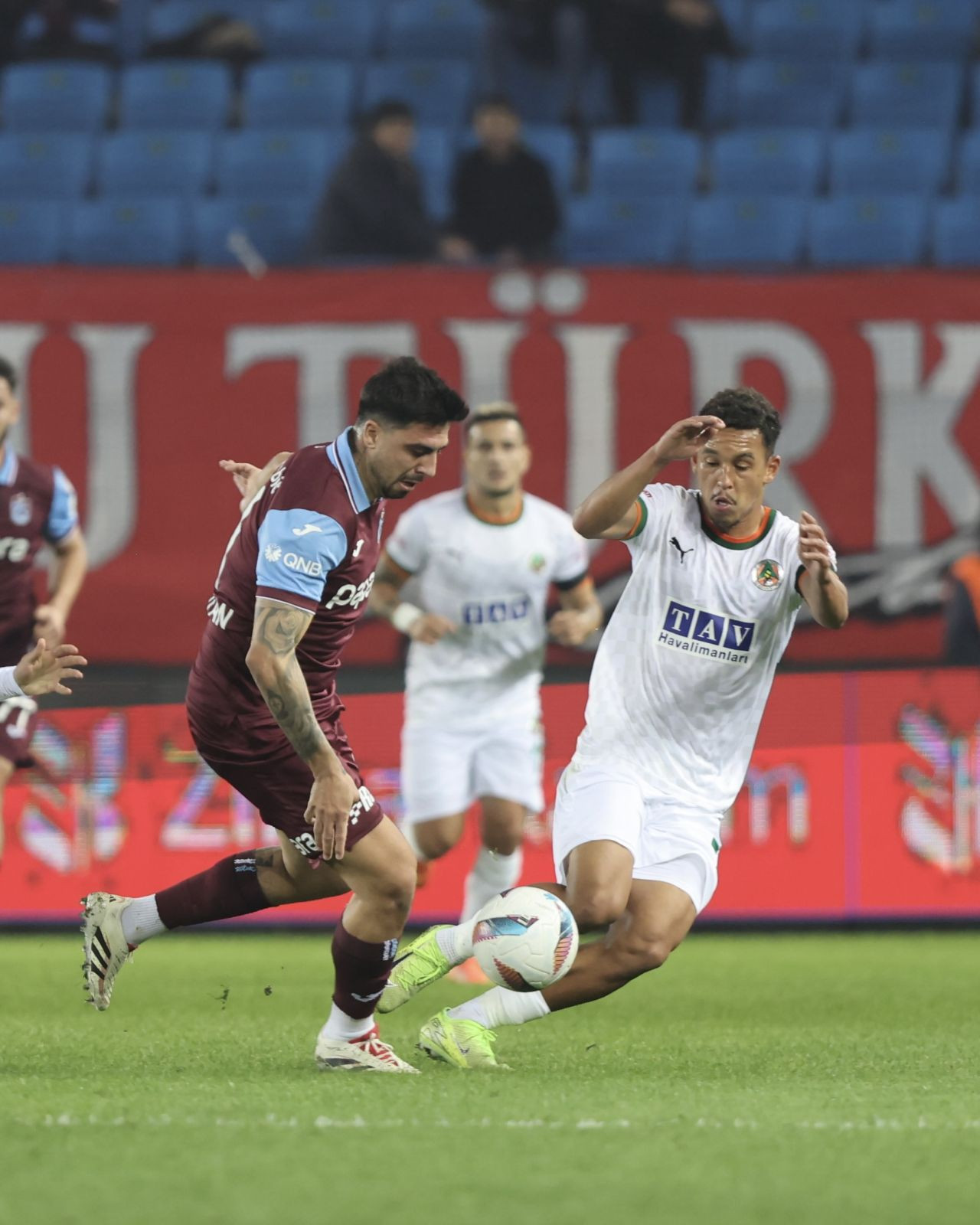 Trabzonspor İle Alanyaspor Arasında İlk Yarıda Gol Sesi Çıkmadı - Sayfa 10