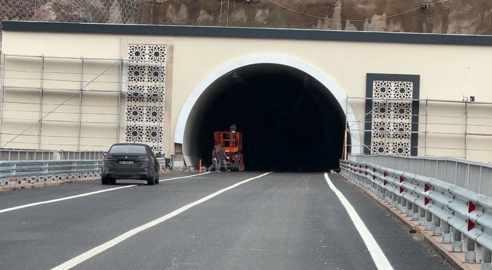 Yüksekova’da Beklenen Yeni Köprü Tüneli Cuma Günü Ulaşıma Açılıyor - Sayfa 6