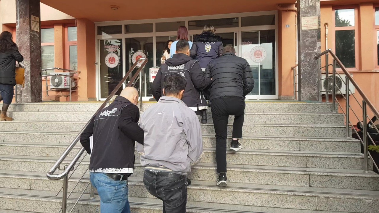 Karabük’te Uyuşturucu Operasyonları: 5 Şüpheli Gözaltına Alındı