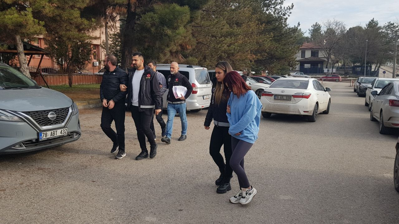 Karabük’te Uyuşturucu Operasyonları: 5 Şüpheli Gözaltına Alındı - Sayfa 4