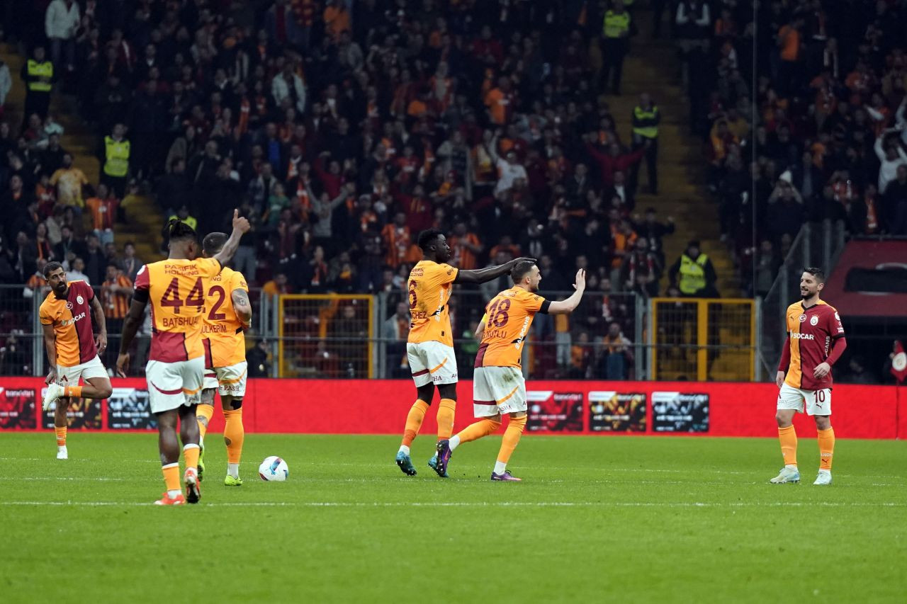 Galatasaray Türkiye Kupası'na Beraberlikle Başladı: 2-2 - Sayfa 1