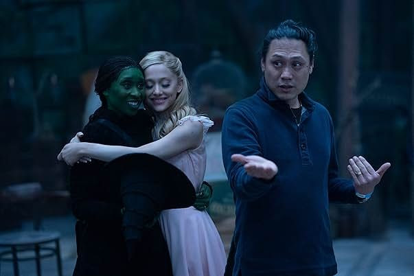 Wicked, Box Office'de Büyük Başarı Elde Ederek Rekor Kırdı - Sayfa 11