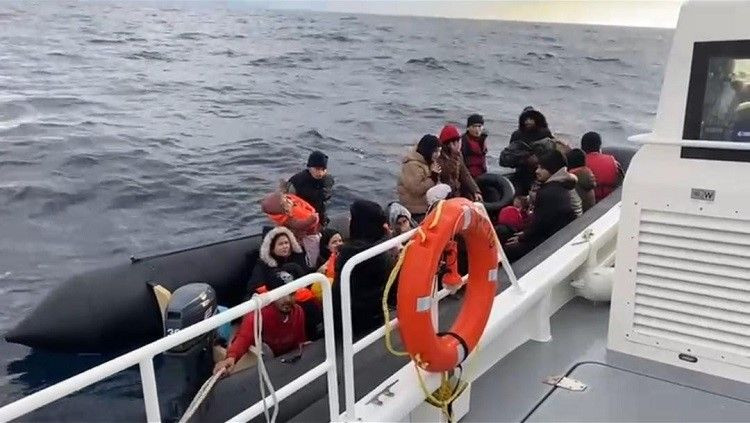 Çanakkale'de 36 Kaçak Göçmen Yakalandı - Sayfa 1