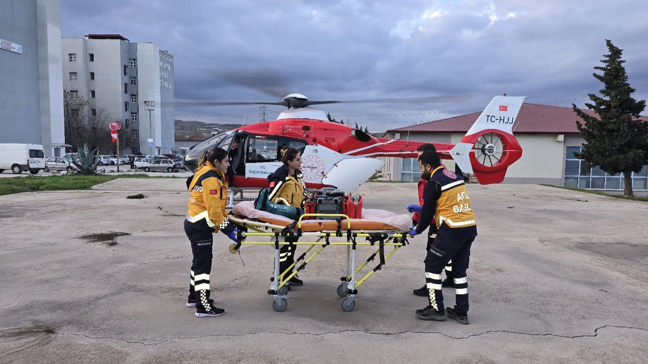 Helikopter Ambulansla Zamanında Müdahale: Kalp Krizi Geçiren Hasta Kurtarıldı