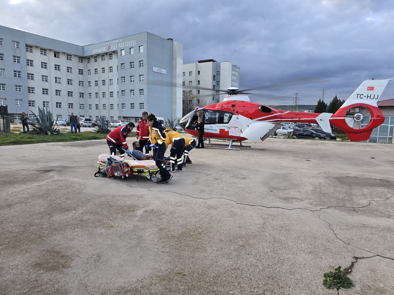 Helikopter Ambulansla Zamanında Müdahale: Kalp Krizi Geçiren Hasta Kurtarıldı - Sayfa 3