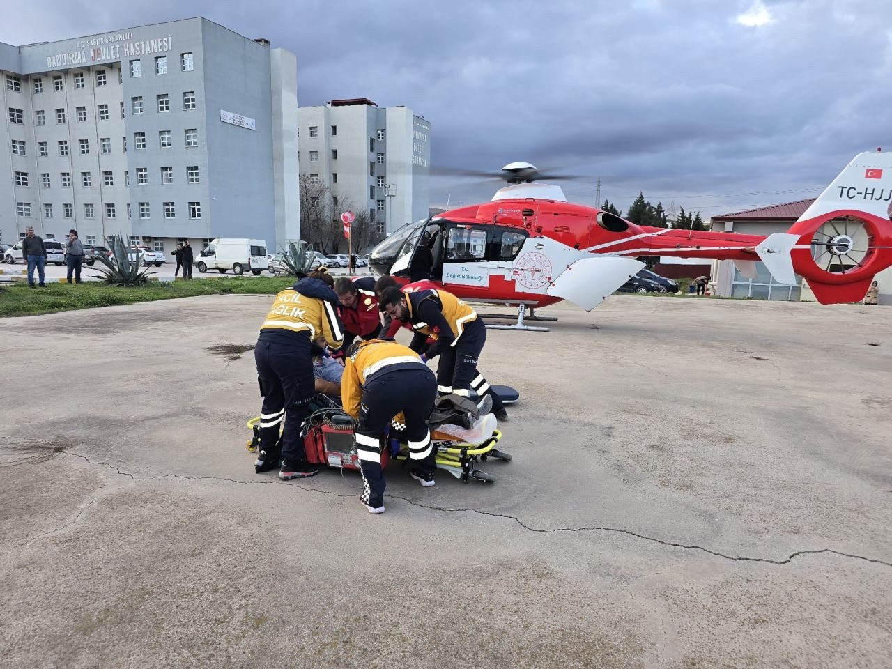 Helikopter Ambulansla Zamanında Müdahale: Kalp Krizi Geçiren Hasta Kurtarıldı - Sayfa 4