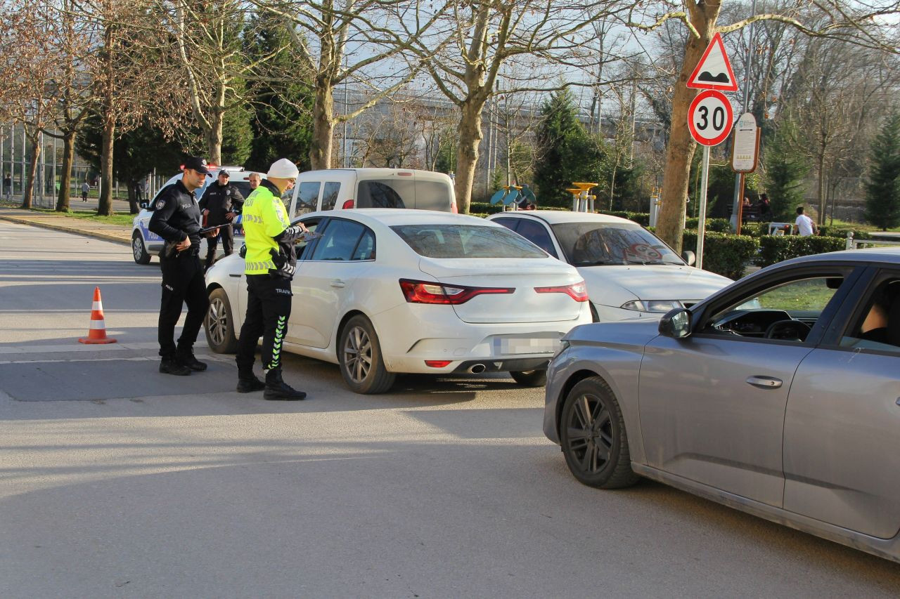 Okul Çevresinde Uyuşturucu Operasyonu: 4,1 Gram Esrar Ele Geçirildi - Sayfa 2