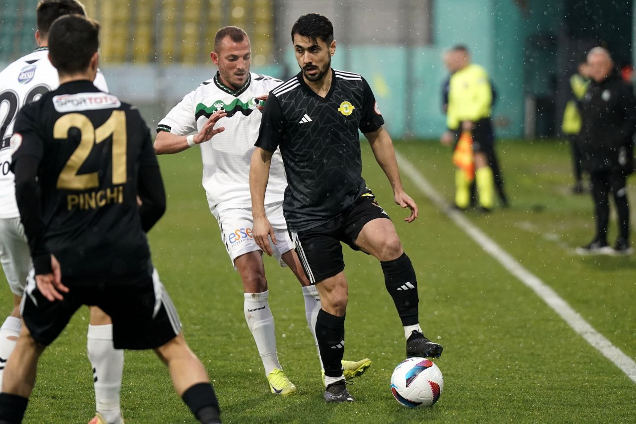 Sakaryaspor Deplasmandan 1 Puanla Döndü: Erokspor ile 1-1 Berabere Kaldı - Sayfa 17