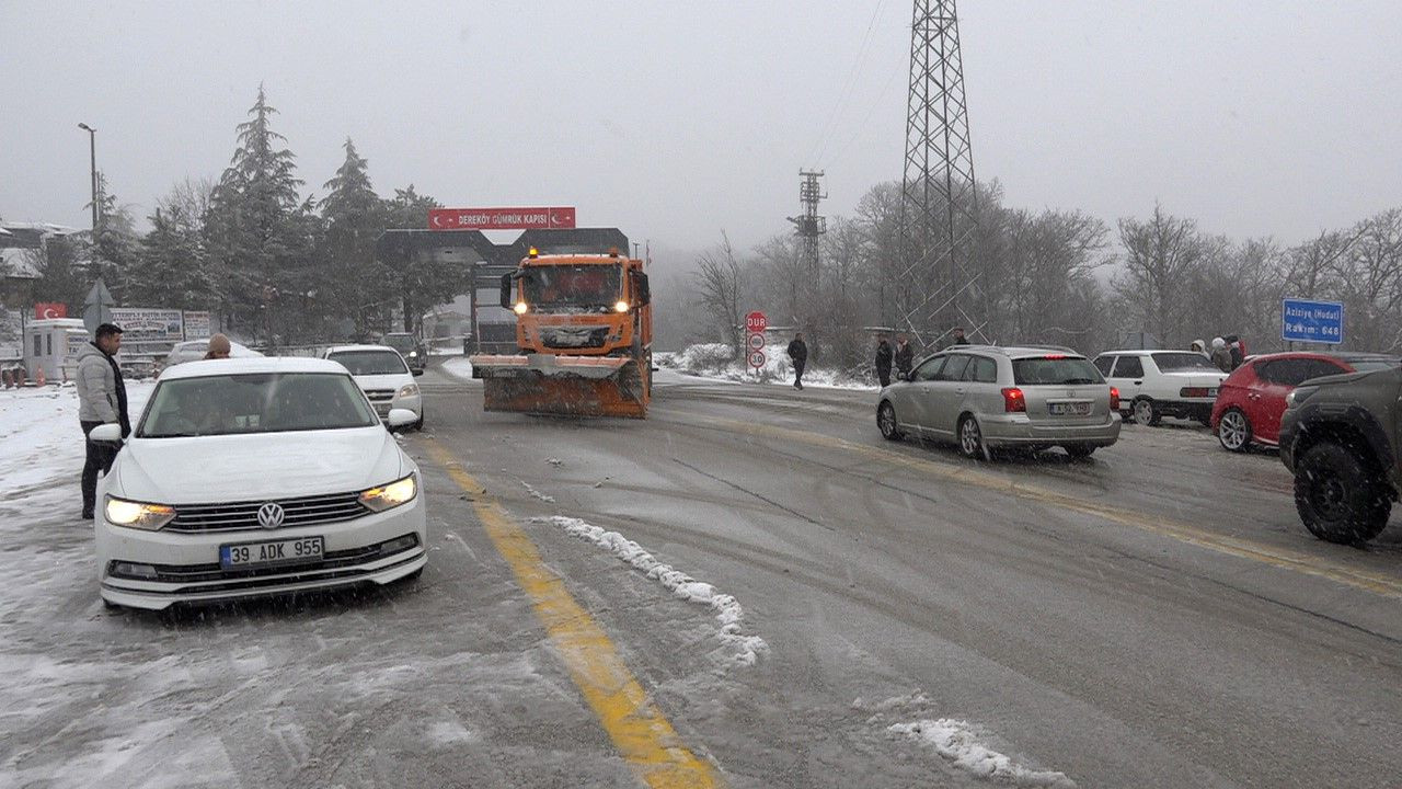 Kırklareli’nin Yüksek Kesimlerinde Kar Yağışı Etkili Oluyor - Sayfa 4