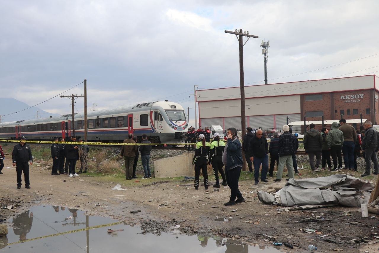 Denizli’de Feci Kaza: Trenin Çarptığı Adam Hayatını Kaybetti - Sayfa 4