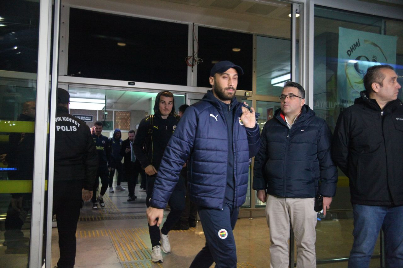 Fenerbahçe Kafilesi Konyaspor Maçı İçin Konya’ya Geldi - Sayfa 3