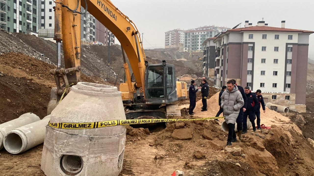 Elazığ’da İnşaat Alanında Göçük: 1 İşçi Hayatını Kaybetti - Sayfa 3