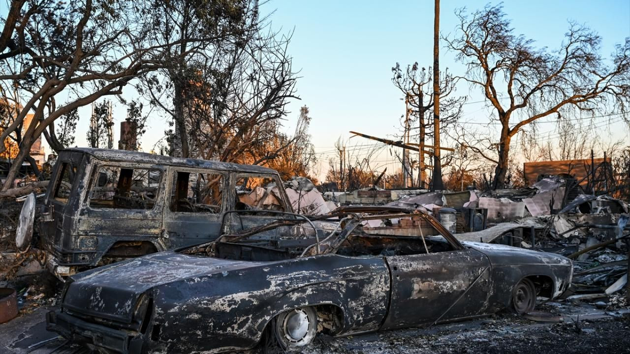 Malibu Sahilindeki Lüks Evler Yangınlarda Küle Döndü - Sayfa 12