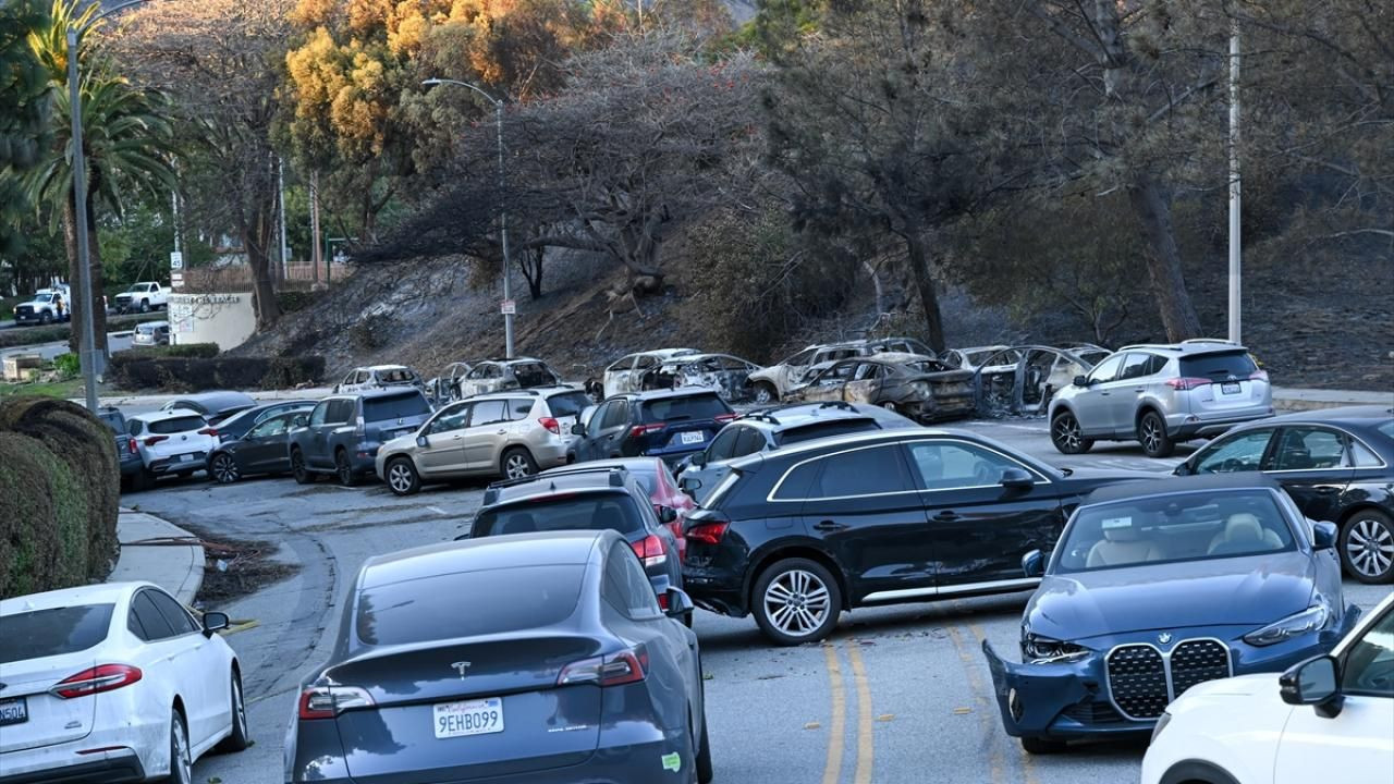 Malibu Sahilindeki Lüks Evler Yangınlarda Küle Döndü - Sayfa 11