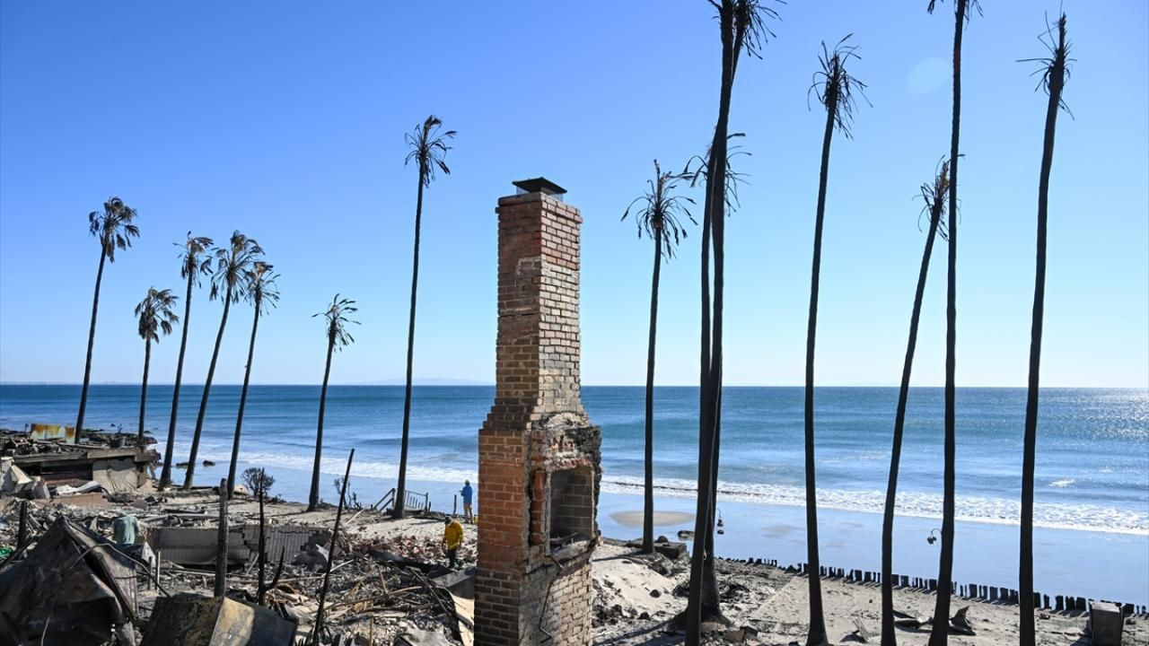 Malibu Sahilindeki Lüks Evler Yangınlarda Küle Döndü - Sayfa 8