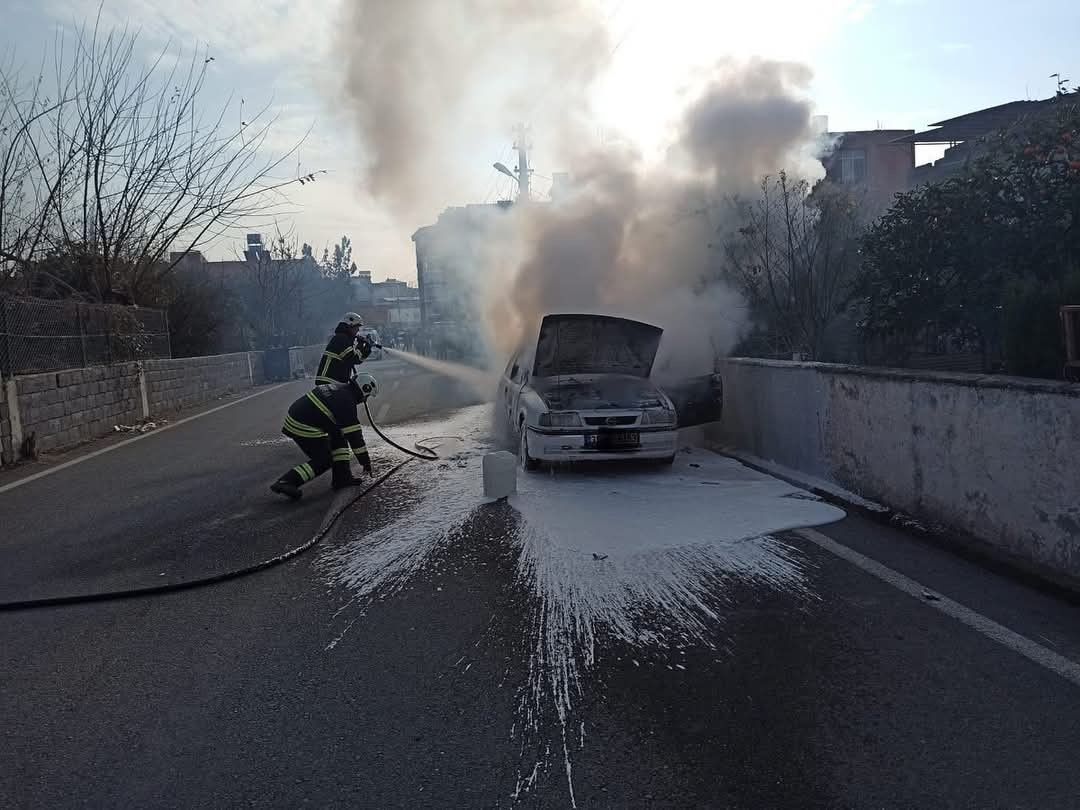 Hatay’da Seyir Halindeki Otomobil Alev Aldı - Sayfa 3