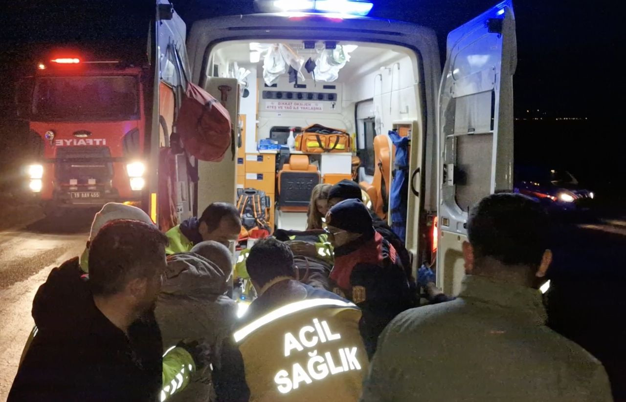 Kazaya Müdahale Eden Trafik Polisine Kamyon Çarptı: 1 Polis Yaralandı - Sayfa 4