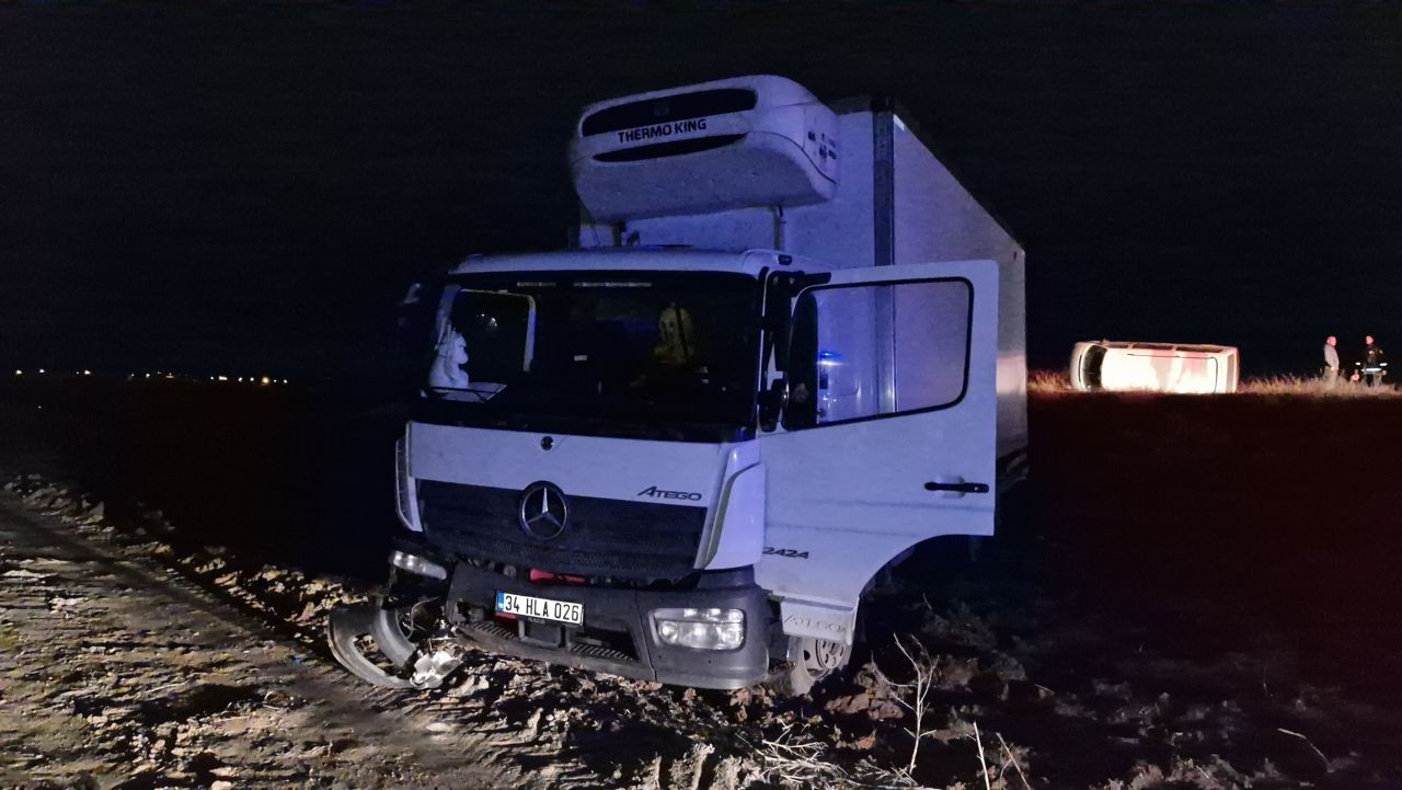 Kazaya Müdahale Eden Trafik Polisine Kamyon Çarptı: 1 Polis Yaralandı - Sayfa 7