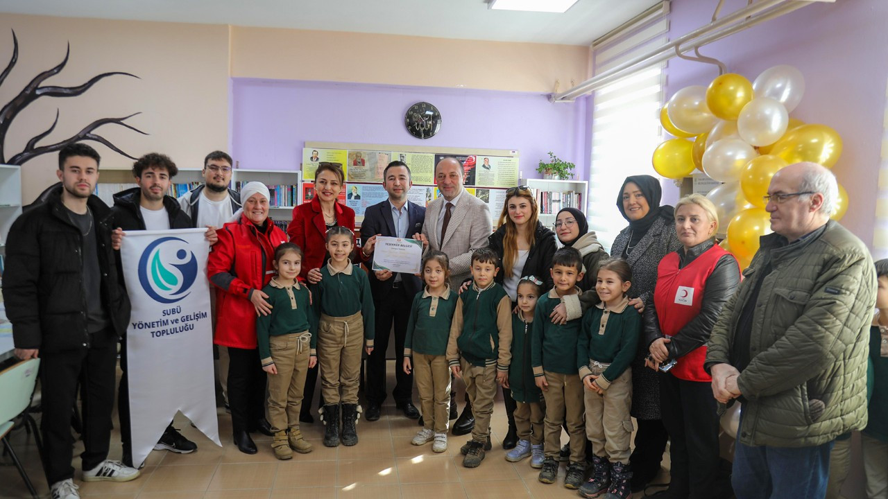 SUBÜ Öğrencilerinden Anlamlı Proje: Geyve’de İlkokula Kütüphane Açıldı