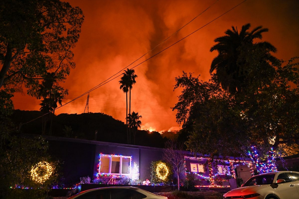 ABD'de Kritik 32 Saat: Los Angeles'ta Yangın Tehlikesi Büyüyor - Sayfa 3