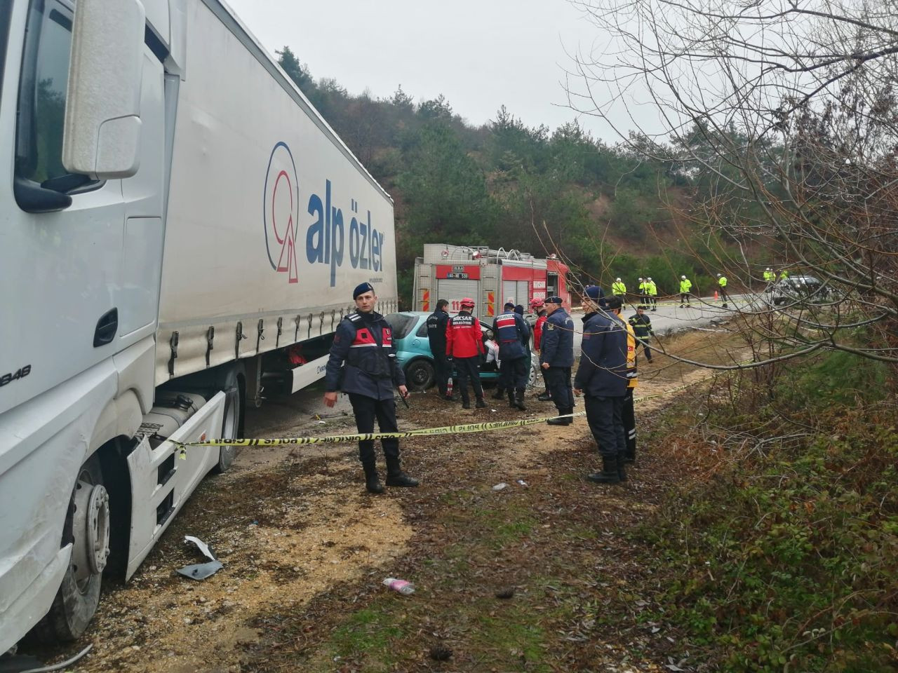 Tıra Çarpan Opel Marka Otomobil 2 Kişiye Mezar Oldu - Sayfa 4