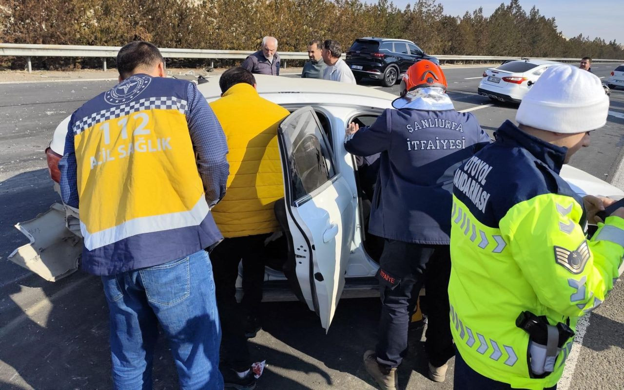 Şanlıurfa'da Otomobiller Çarpıştı: 12 Yaralı - Sayfa 2