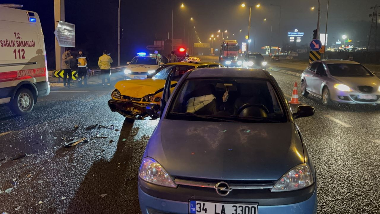 Bolu’da İki Otomobil Çarpıştı: 3 Kişi Yaralandı - Sayfa 2