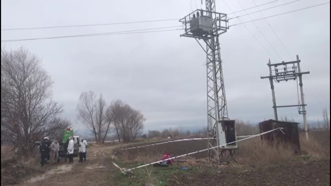 Amasya Suluova’da Elektrik Trafosu Önünde Bir Kişi Ölü Bulundu - Sayfa 2