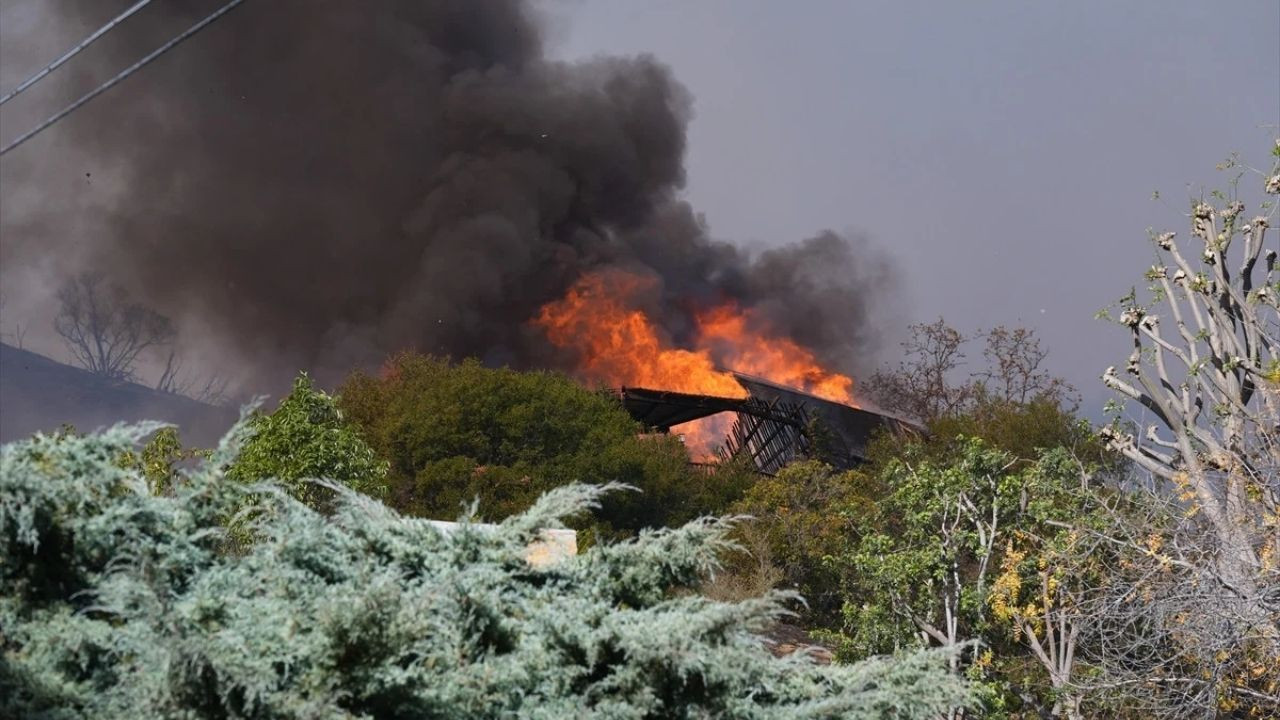 Los Angeles’taki Yangında Evi Yanan Gülistan: “Cehennemi Yaşadım” - Sayfa 11