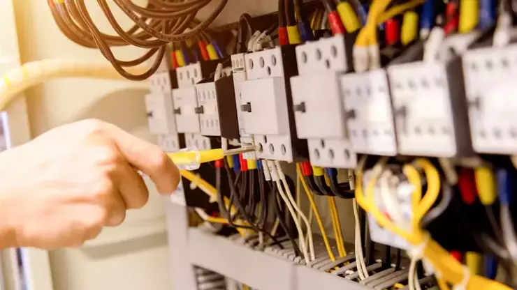 Kaçak Elektriğe Karşı Yeni Tedbirler: Sayaçlar Fotoğraf ve Video ile Kayıt Altında Olacak - Sayfa 1