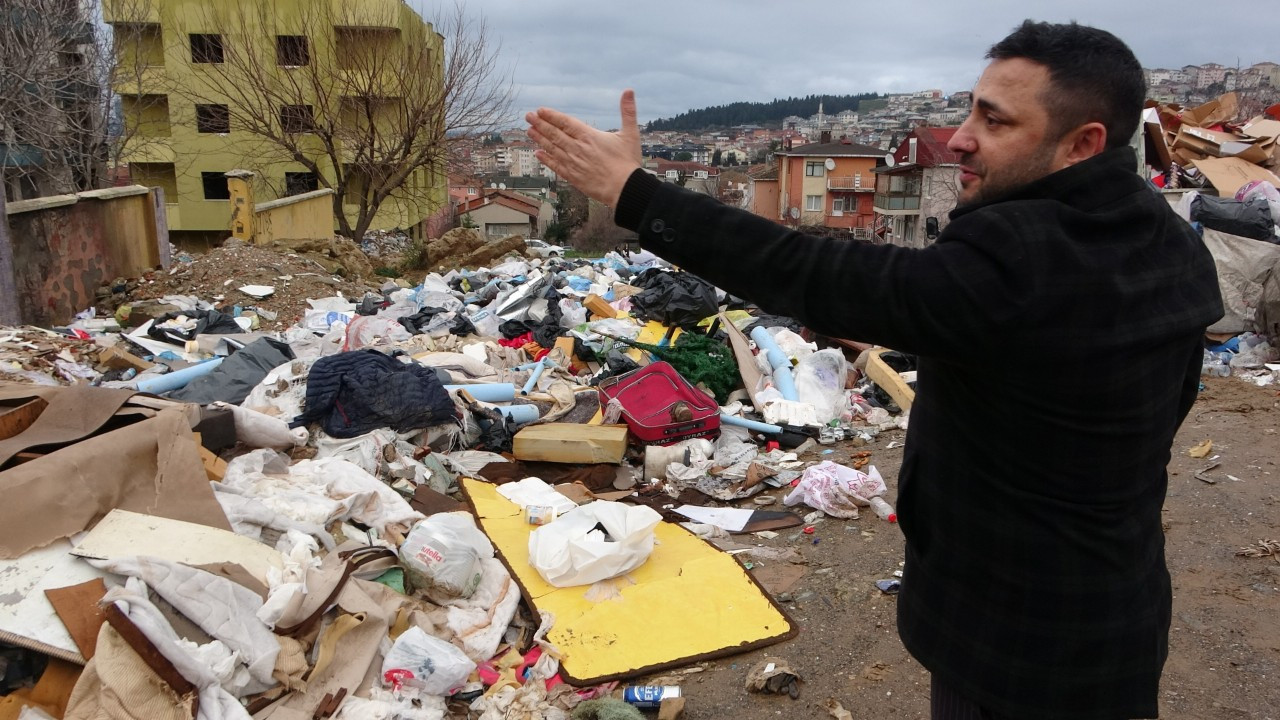 Üsküdar'ın Kalbi Çöplüğe Döndü: Mahalleli İsyan Etti!