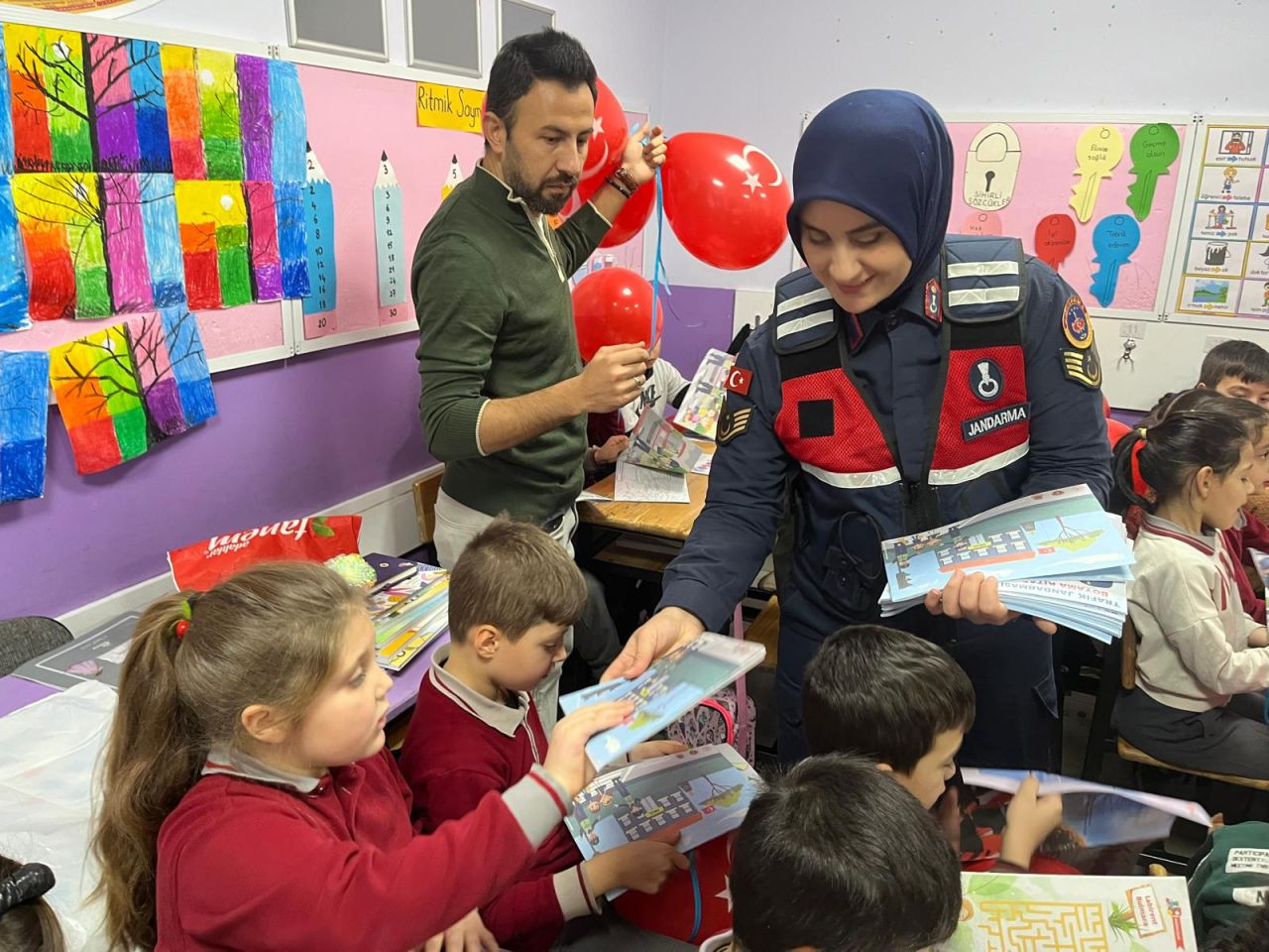 Şehit Recep Demir İlköğretim Okulu Öğrencilerine Jandarma Mesleği Tanıtıldı - Sayfa 6