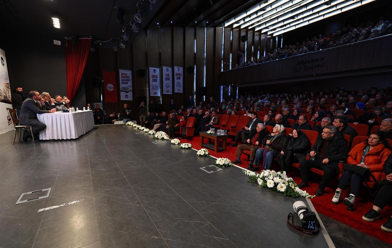 Sakarya'da Kentsel Dönüşüm Seferberliği Başladı! Başkan Alemdar: 'Yeşil, Sosyal ve Dirençli Bir Şehir İnşa Ediyoruz - Sayfa 1