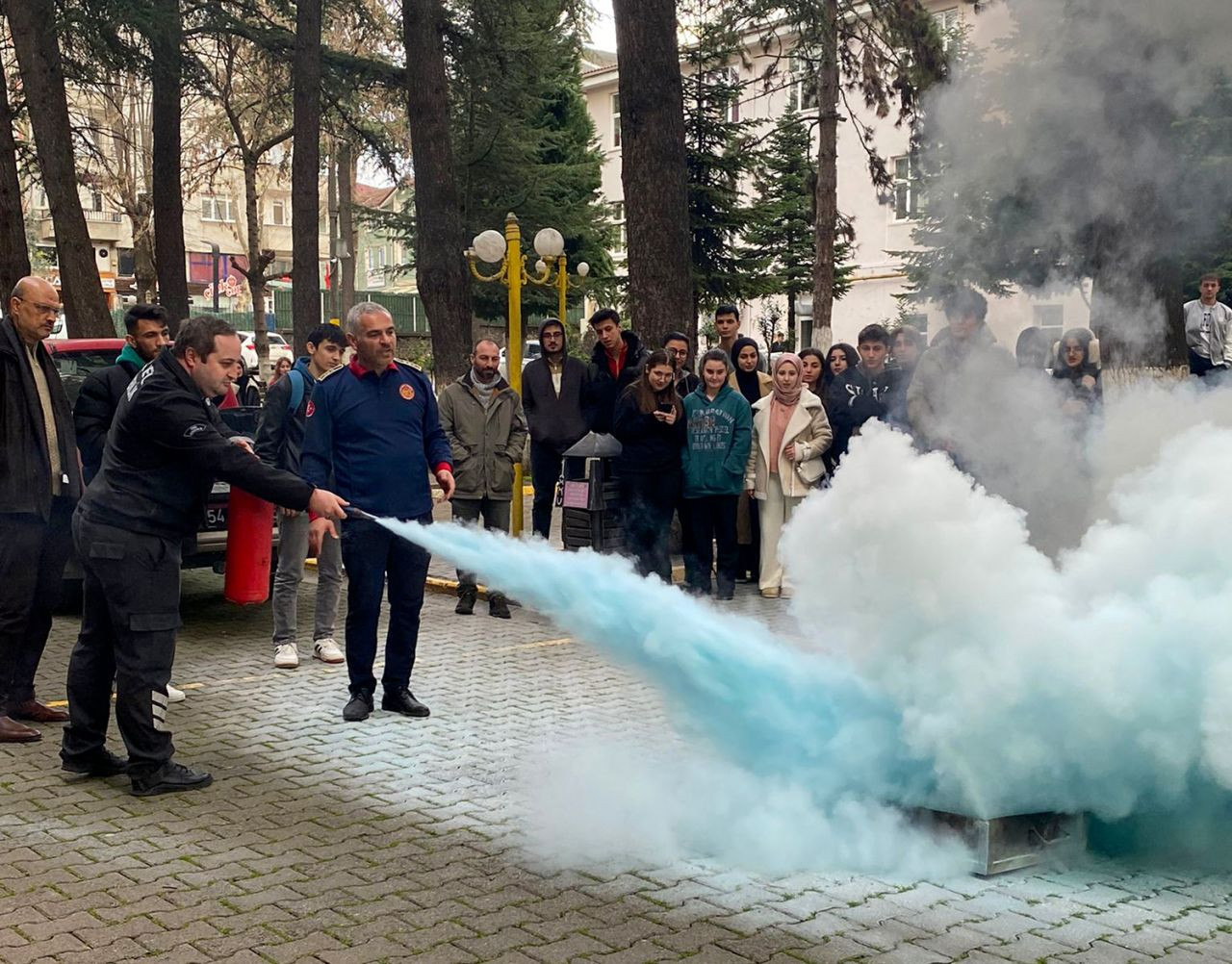 SUBÜ’de Yangın Eğitimi: Personel ve Öğrenciler Bilgilendirildi - Sayfa 4