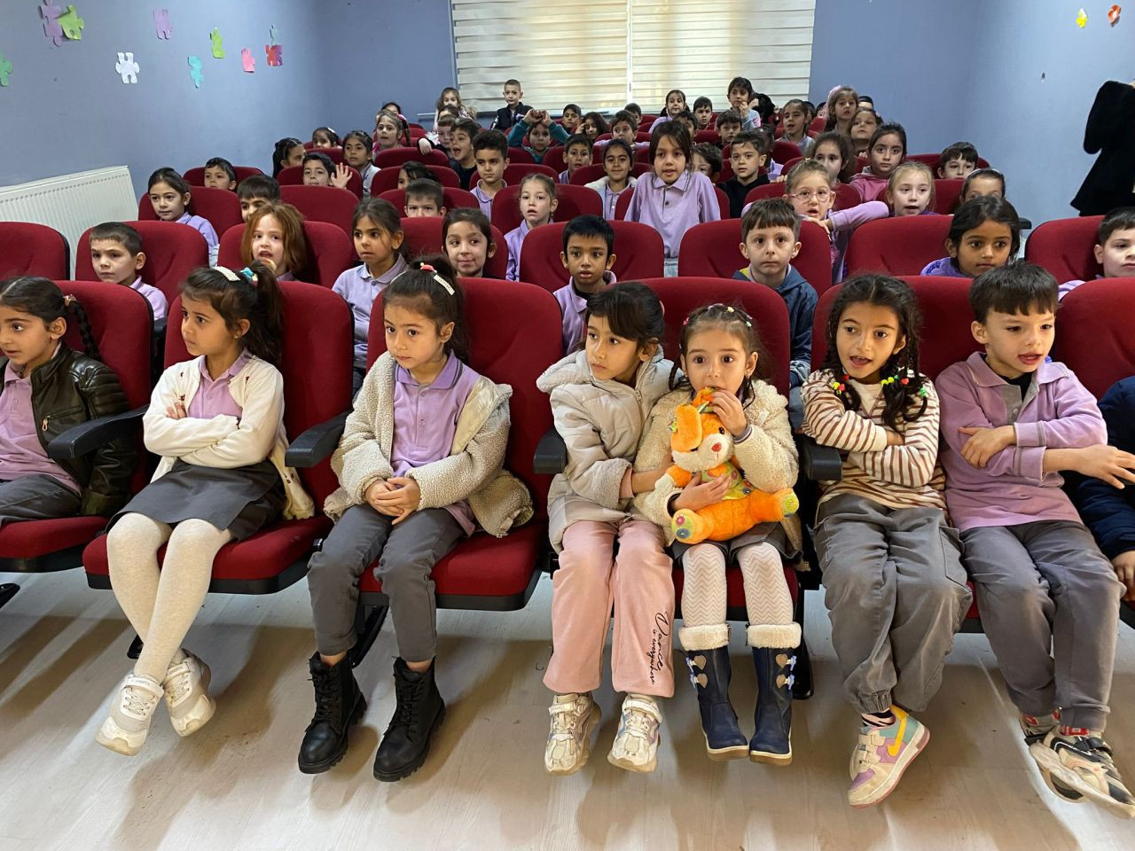 Serdivan Belediyesi'nden Tiyatro Hamlesi! 'Her Okula Bir Tiyatro' Projesi ile 42 Gösterim Gerçekleşti! - Sayfa 5