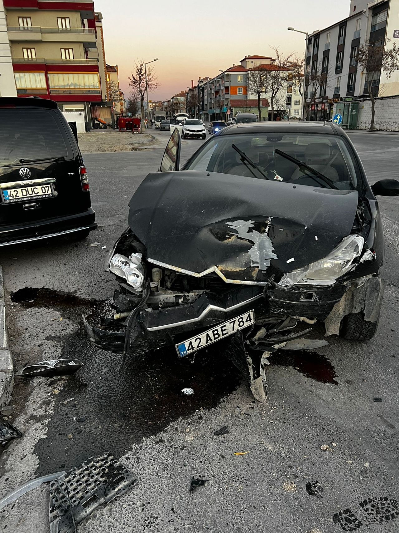 Konya Karapınar’da Kavşakta Kaza: 4 Yaralı - Sayfa 1