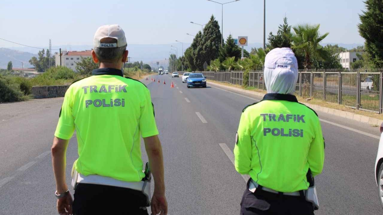 Trafik ekiplerinden sıkı denetim! 1 haftada 2 milyon 922 bin 854 aracın denetlendi