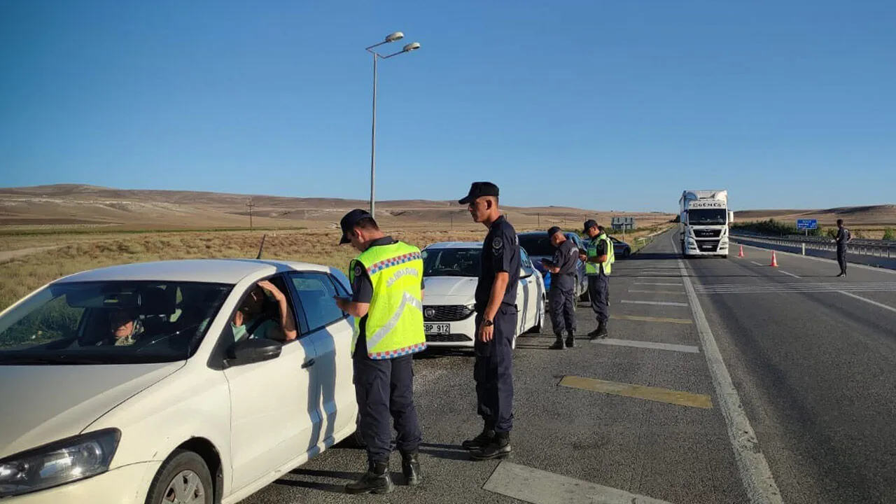 Bir Haftada 474 Bin Sürücüye Trafik İhlalinden İşlem Yapıldı - Sayfa 3