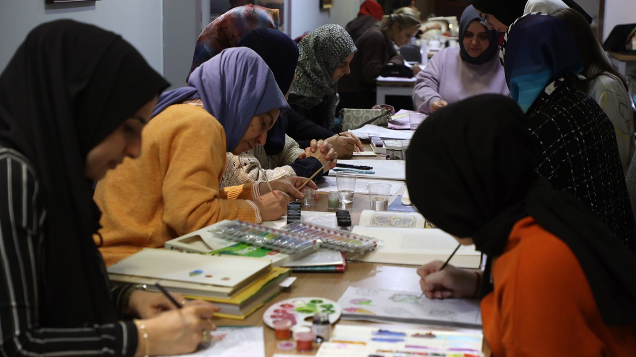 Geleneksel Sanatlar İhtisas Merkezi'nde Tezhip Sanatına Modern Dokunuş