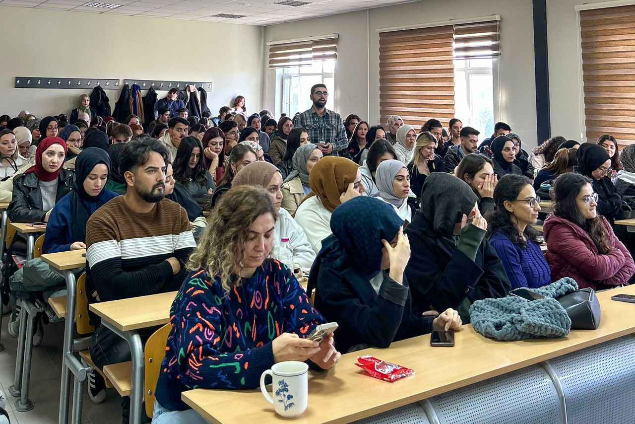 SUBÜ’de Bağımlılıkla Mücadele Seminerleri Düzenlendi - Sayfa 2