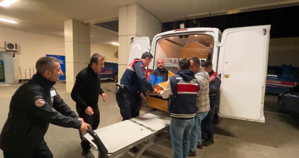 Kulübede baltayla öldürülmüştü: 2 şüpheli gözaltına alındı - Sayfa 2