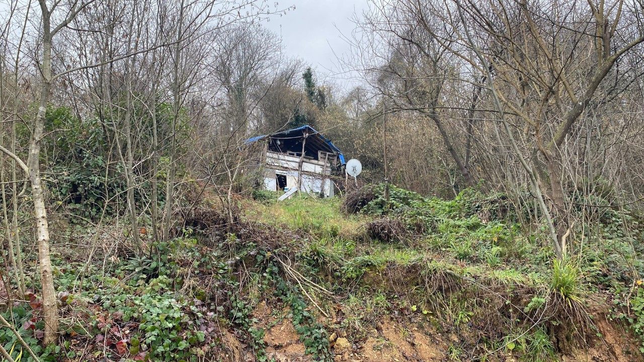 Kulübede baltayla öldürülmüştü: 2 şüpheli gözaltına alındı