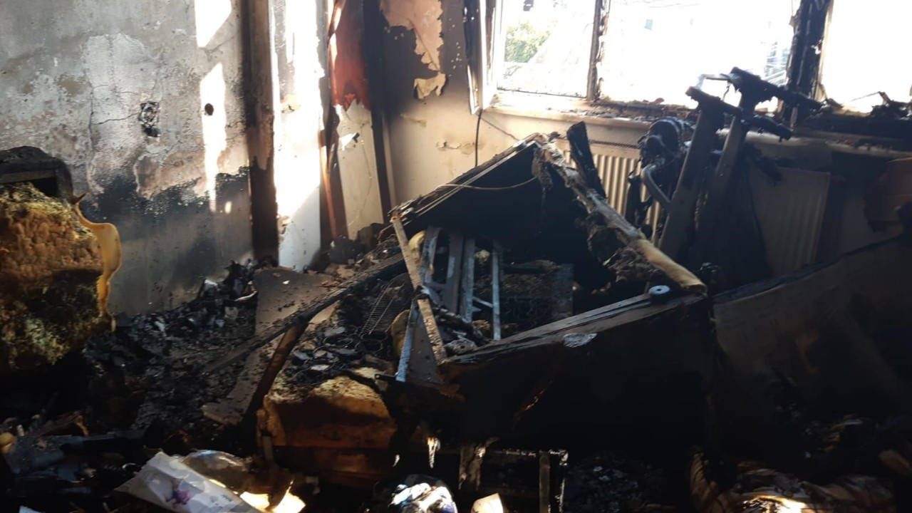 Kocaeli'de Yangın! 4 Katlı Binada Binada Büyük Hasara Yol Açtı!