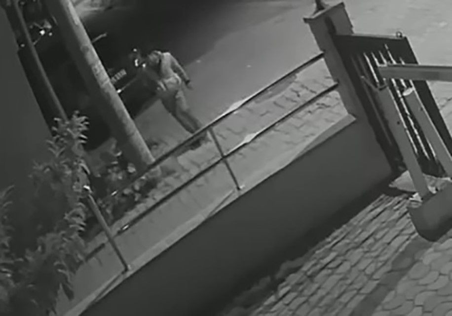 Yatalak ve Felçli Kardeşlerin Evini Soyan Hırsızlar Yakalandı - Sayfa 2