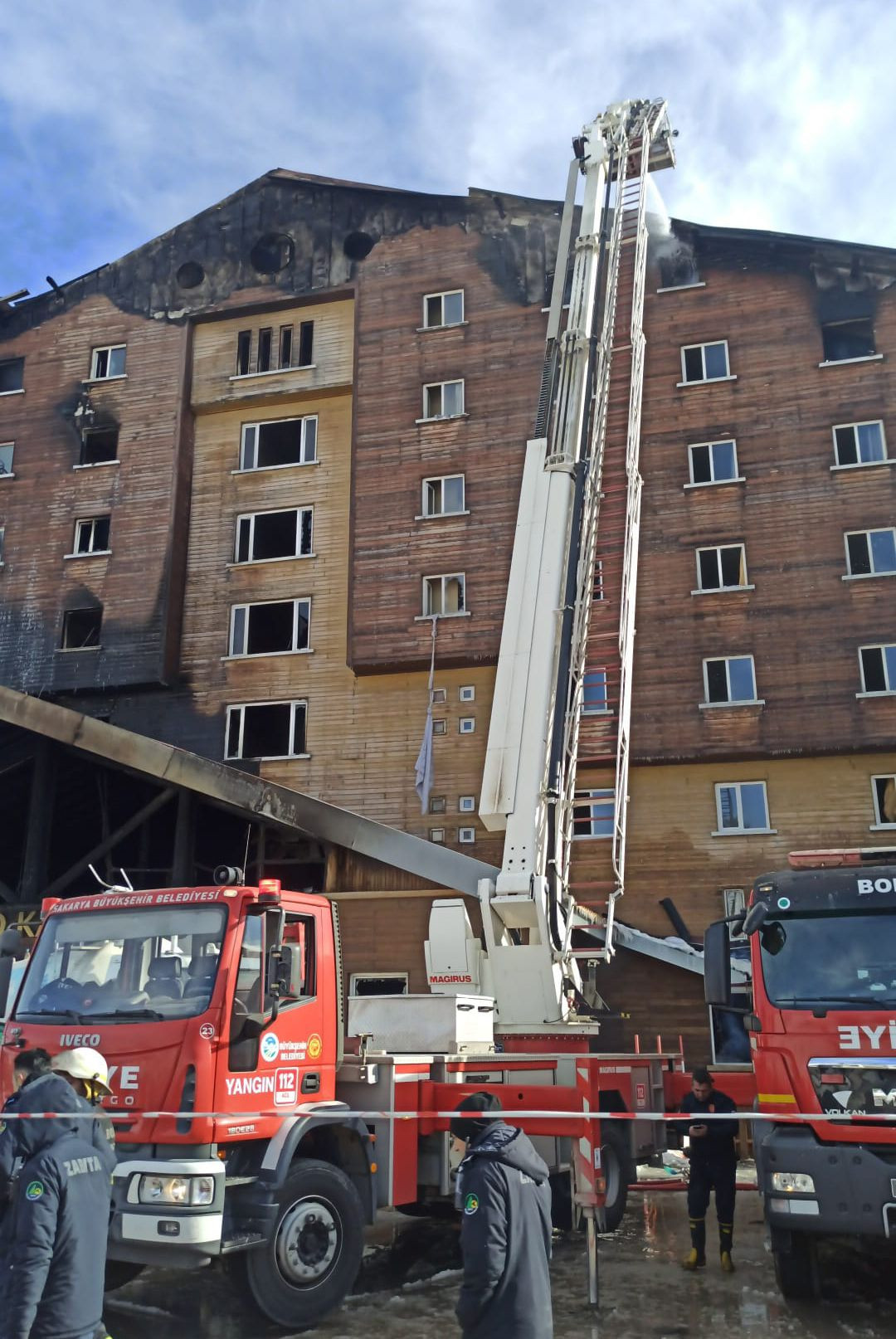 Sakarya İtfaiyesi Kartalkaya Otel Yangınında Destek Sağladı - Sayfa 3