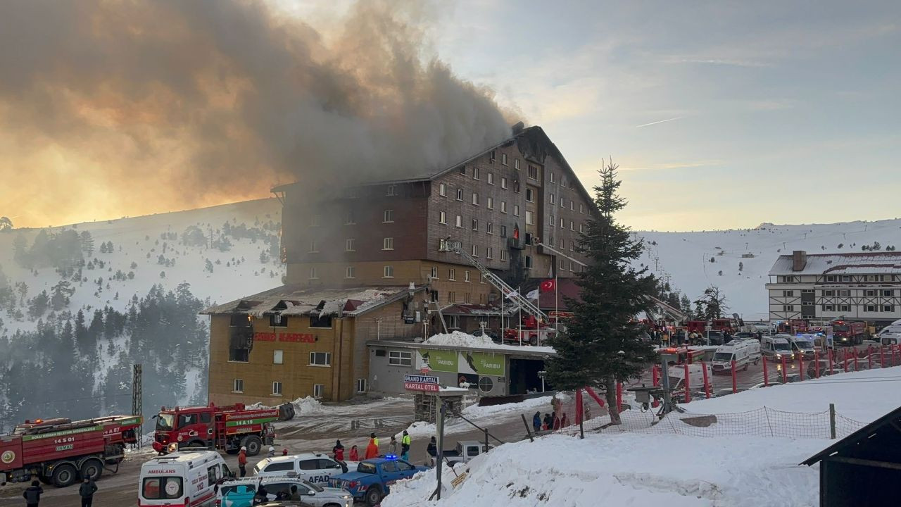 Kartalkaya’daki Otel Yangınında Çökme Tehlikesi: Ekipler Müdahaleye Devam Ediyor - Sayfa 5